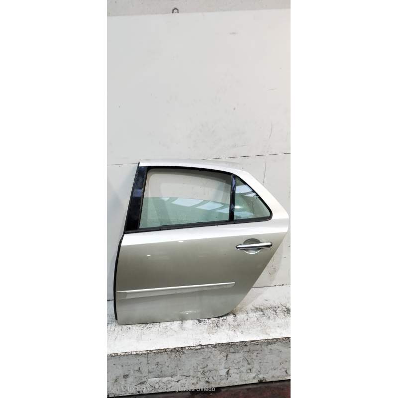 Recambio de puerta trasera izquierda para renault laguna ii (bg0) confort dynamique referencia OEM IAM   2005