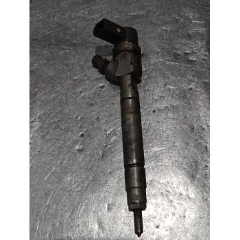 INYECTOR 0445110204 A6120700587 BOSCH