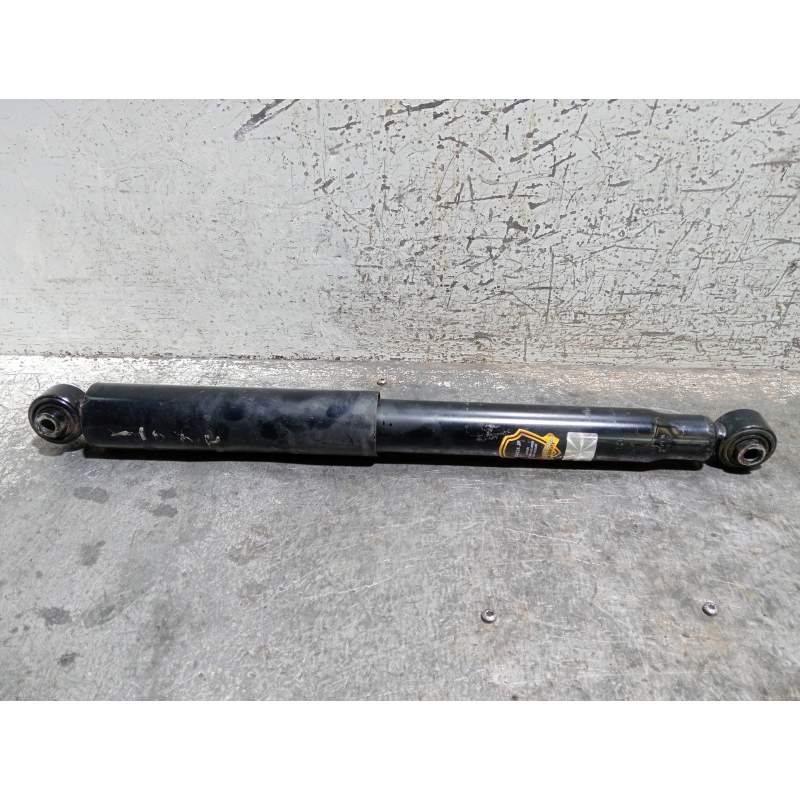 Recambio de amortiguador trasero derecho para jeep cherokee (kj) referencia OEM IAM  28D 2001