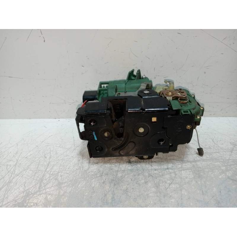 Recambio de motor cierre centralizado delantero derecho para skoda superb (3u4) classic referencia OEM IAM   4P