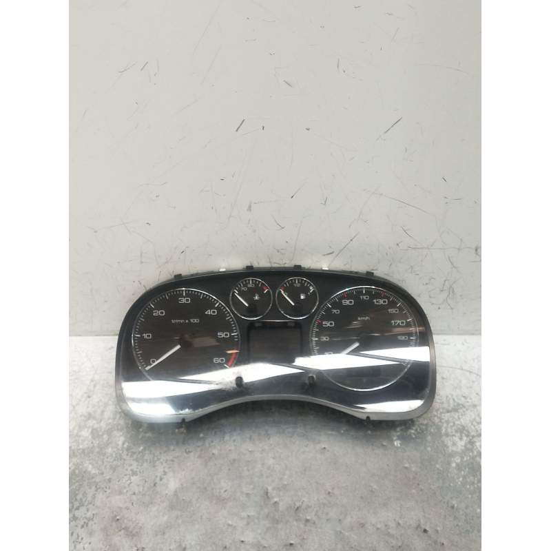 Recambio de cuadro instrumentos para peugeot 307 (3a/c) 1.6 hdi referencia OEM IAM P9660470680 281174498 