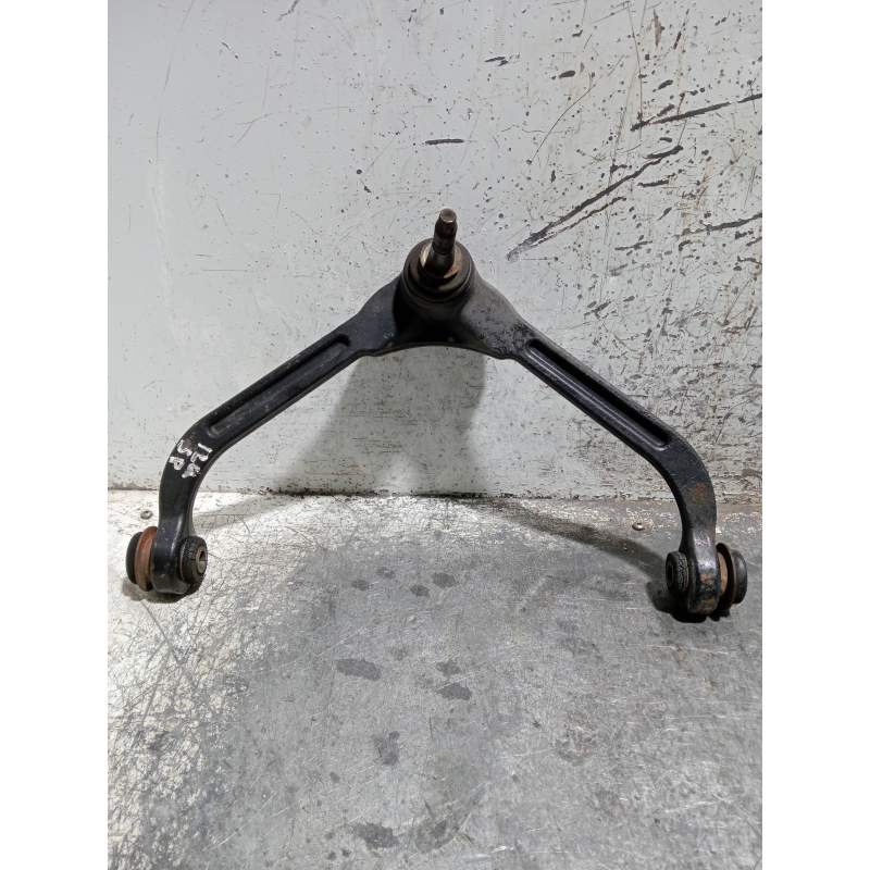 Recambio de brazo suspension superior delantero izquierdo para jeep cherokee (kj) referencia OEM IAM  28D 2001