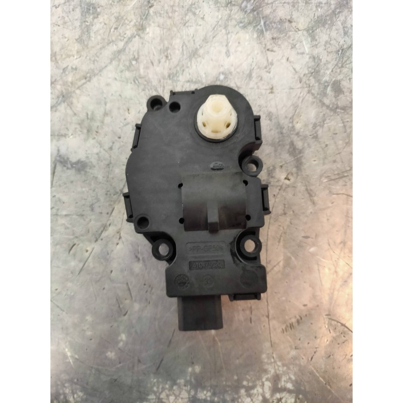 Recambio de motor apertura trampillas climatizador para audi a4 ber. (b8) 2.0 16v tdi referencia OEM IAM K9749005  