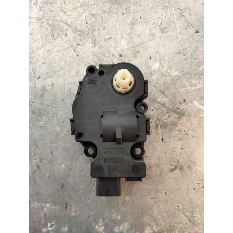 Recambio de motor apertura trampillas climatizador para audi a4 ber. (b8) 2.0 16v tdi referencia OEM IAM K9749005  