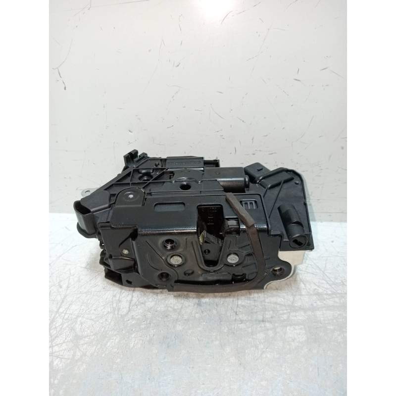 Recambio de motor cierre centralizado delantero derecho para skoda suberb (3t4) elegance referencia OEM IAM 5N1837016C  5P