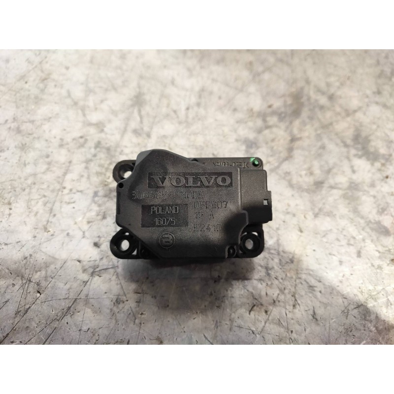 Recambio de motor apertura trampillas climatizador para volvo xc70 2.4 diesel cat referencia OEM IAM 30676511  