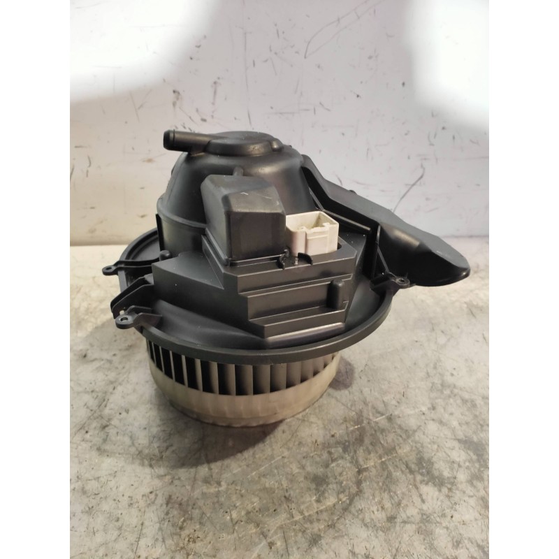 Recambio de motor calefaccion para volvo xc70 2.4 diesel cat referencia OEM IAM   