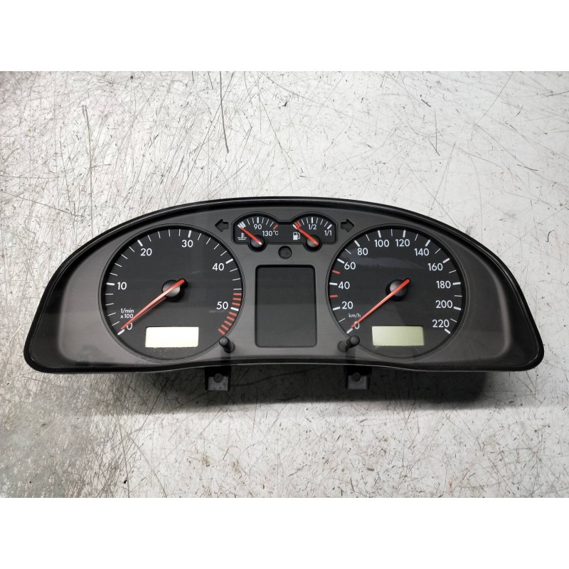 Recambio de cuadro instrumentos para volkswagen passat berlina (3b2) trendline syncro / 4motion referencia OEM IAM 110008794023 