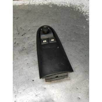 MANDO ELEVALUNAS DELANTERO IZQUIERDO 4P 1999