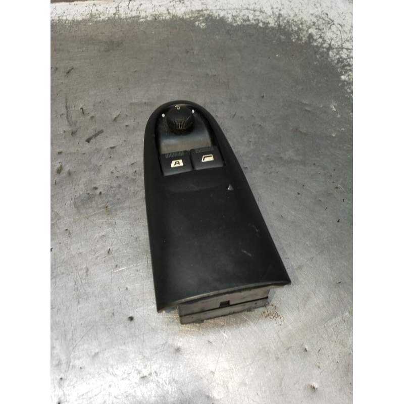 Recambio de mando elevalunas delantero izquierdo para peugeot 406 (8b) 1.8 16v referencia OEM IAM  4P 1999
