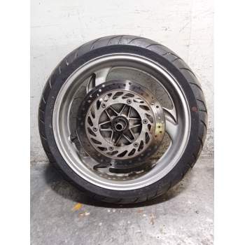 LLANTA 120/70 ZR17 DELANTERO