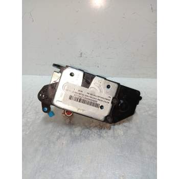 MOTOR CIERRE CENTRALIZADO DELANTERO DERECHO 5P 2006
