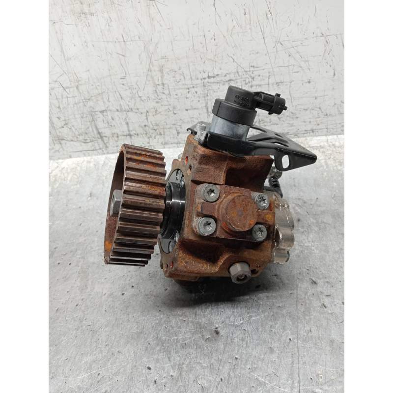Recambio de bomba inyeccion para peugeot 308 sw sport referencia OEM IAM 0445010102 9683703780 BOSCH