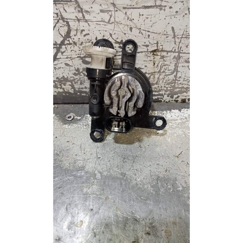 Recambio de faro antiniebla derecho para opel mokka electrico referencia OEM IAM 13497330  