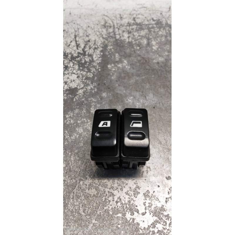 Recambio de mando elevalunas delantero izquierdo para citroën xsara picasso 2.0 hdi x referencia OEM IAM   