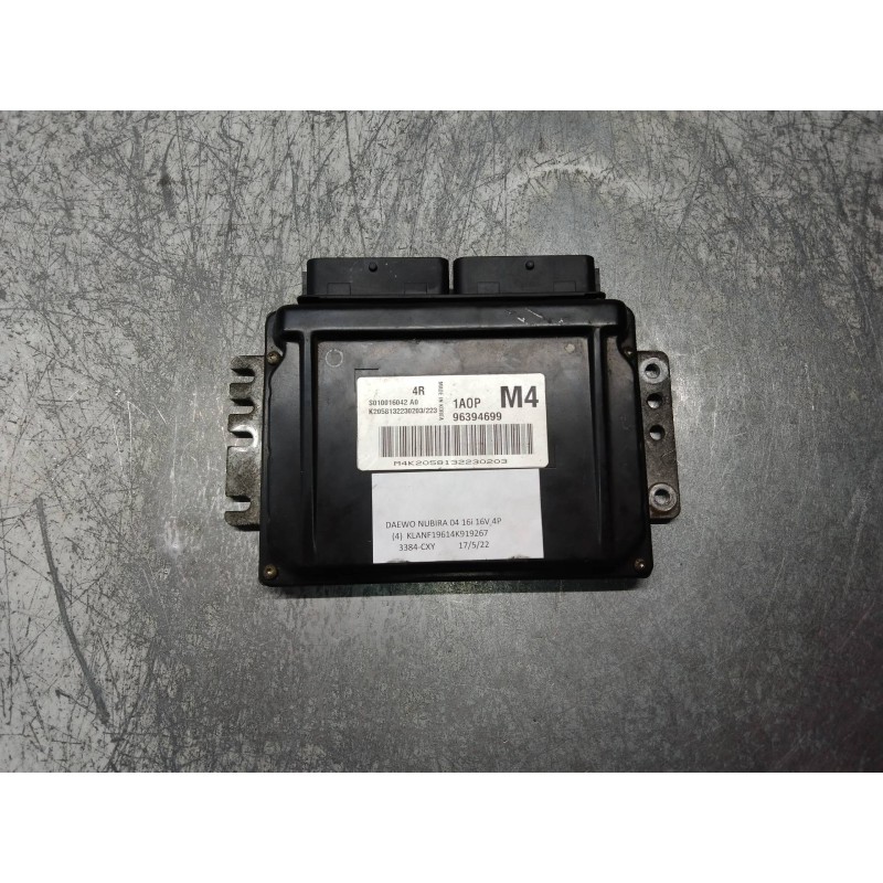 Recambio de centralita motor uce para daewoo nubira berlina se referencia OEM IAM S010016042A0 96394699 4R 1A0P M4