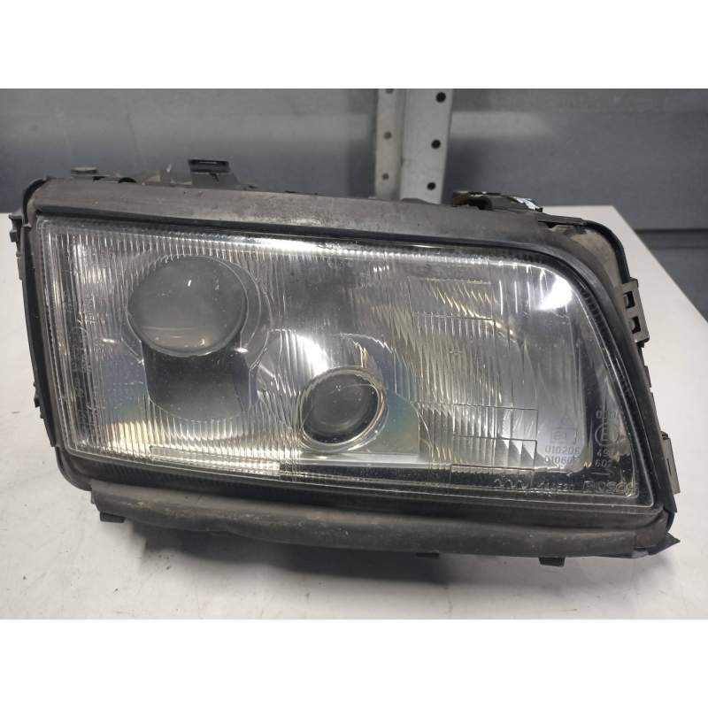 Recambio de faro derecho para audi a8 (d2) 4.2 quattro referencia OEM IAM 0301047202  XENON