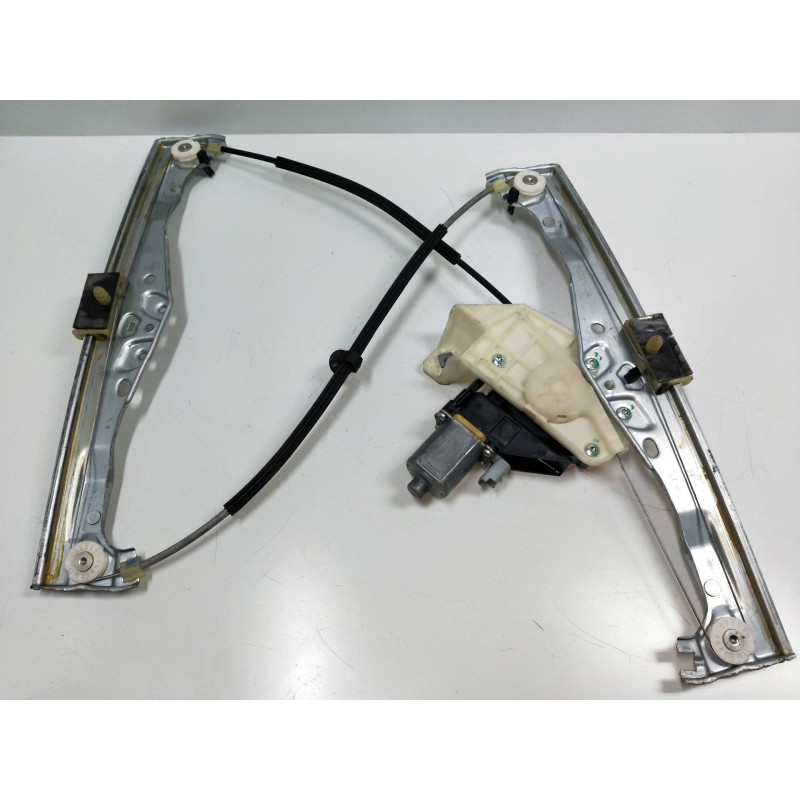 Recambio de elevalunas delantero derecho para citroen c4 cactus referencia OEM IAM 9674252480  5P