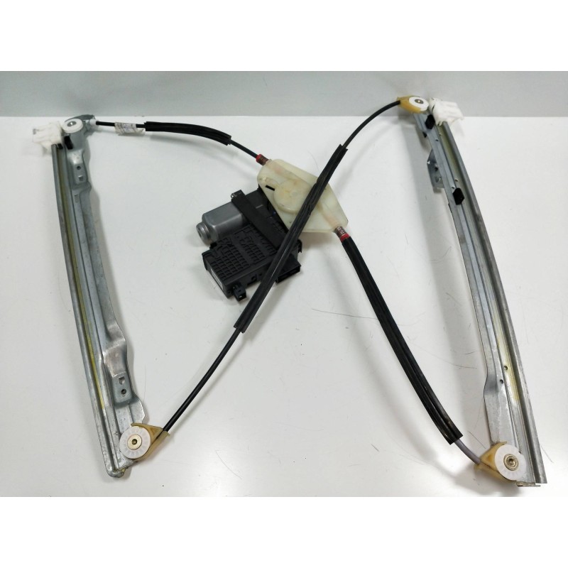 Recambio de elevalunas delantero derecho para citroen c4 picasso referencia OEM IAM 9682495780 400962D 5P