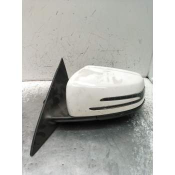 RETROVISOR IZQUIERDO ELÉCTRICO W117/2014