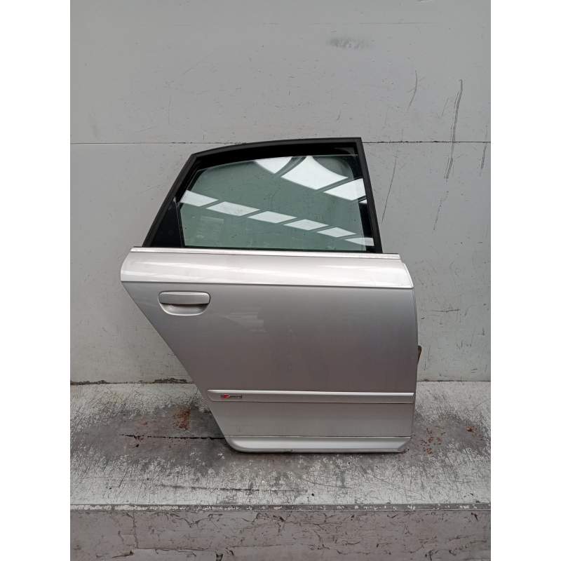Recambio de puerta trasera derecha para audi a4 b7 (8ec) 2.0 tdi 16v referencia OEM IAM  4P 2005