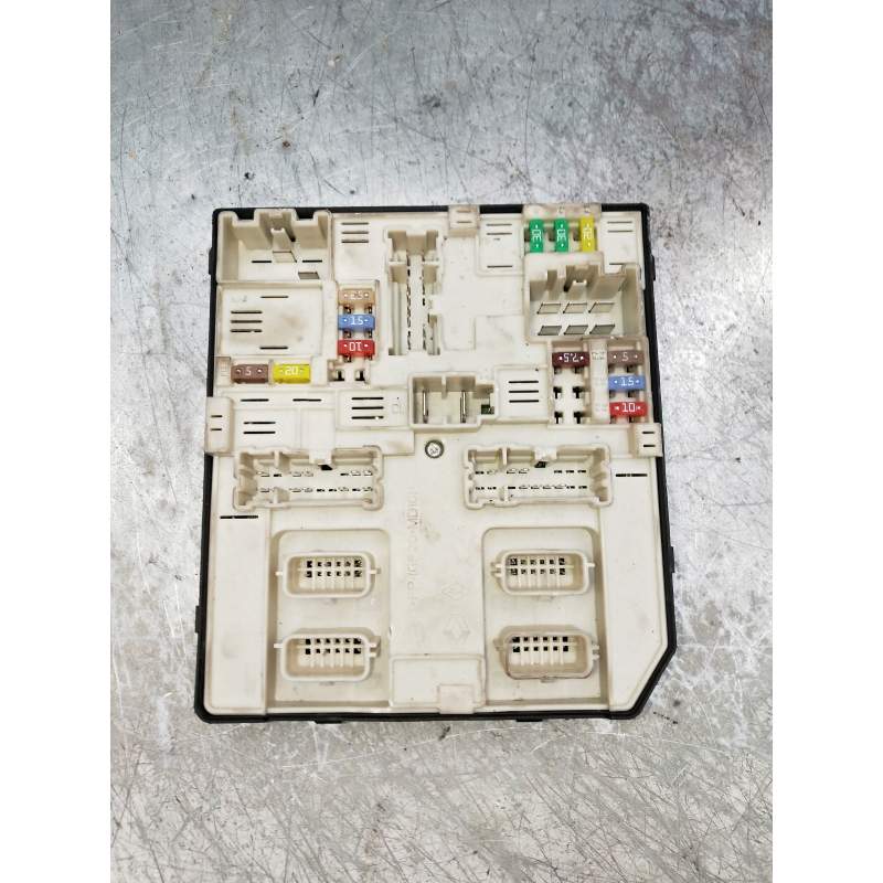 Recambio de caja reles / fusibles para renault zoe referencia OEM IAM 284B64259R 519561F08 3571661322