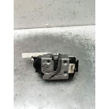MOTOR CIERRE CENTRALIZADO DELANTERO DERECHO A0997305600 5P W117/2014