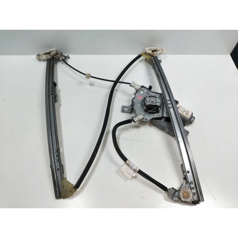 Recambio de elevalunas delantero derecho para citroen xsara berlina 2.0 hdi cat (rhy / dw10td) referencia OEM IAM 400595N  