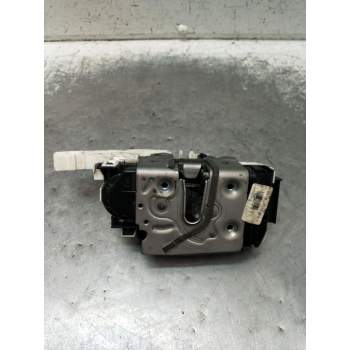 MOTOR CIERRE CENTRALIZADO TRASERO DERECHO A0997202201 5P W117/2014
