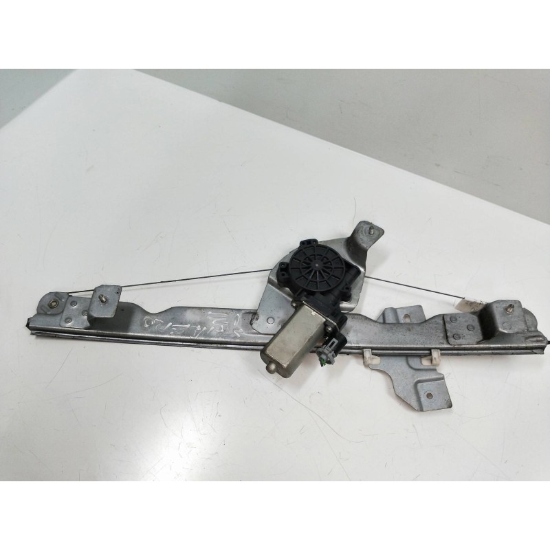 Recambio de elevalunas delantero izquierdo para dacia sandero 1.6 cat referencia OEM IAM 128000841D 9030255 5P