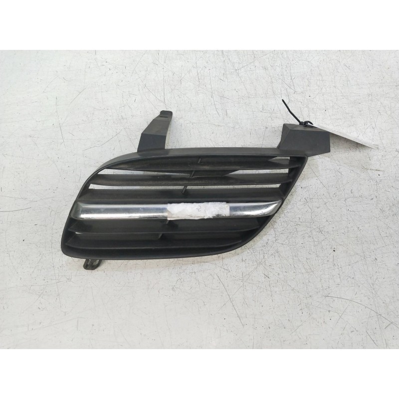 Recambio de rejilla delantera para nissan almera (n16/e) comfort referencia OEM IAM   