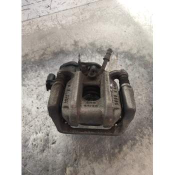 PINZA FRENO TRASERA IZQUIERDA 520D 2014