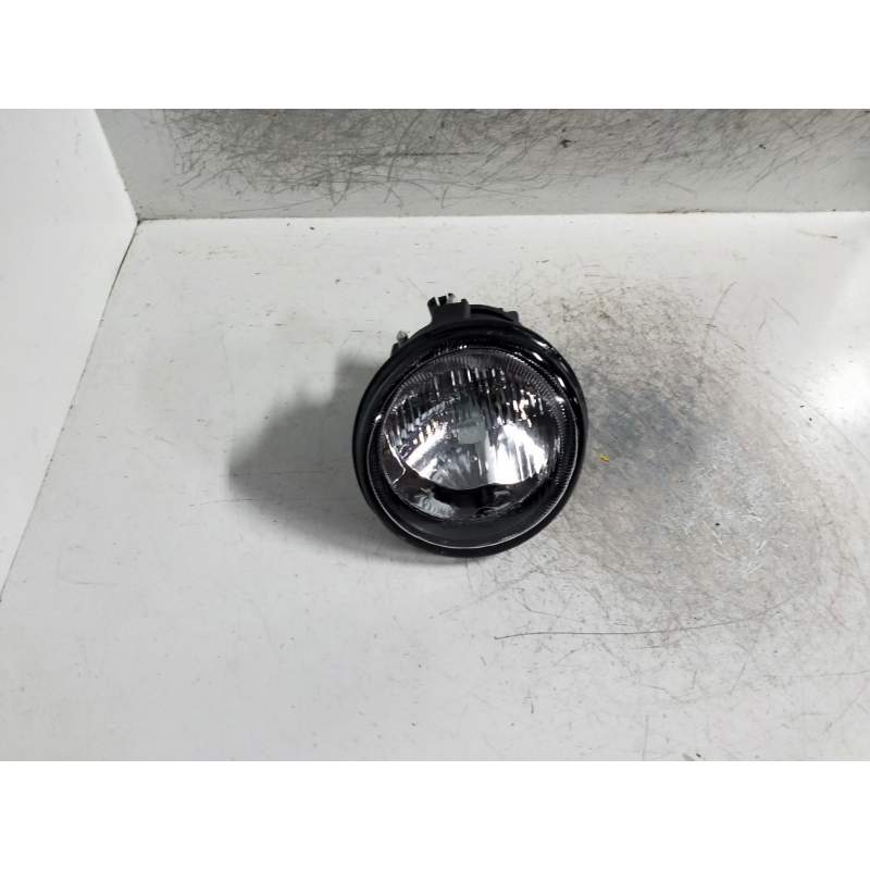 Recambio de faro antiniebla derecho para renault clio ii fase i (b/cbo) referencia OEM IAM   