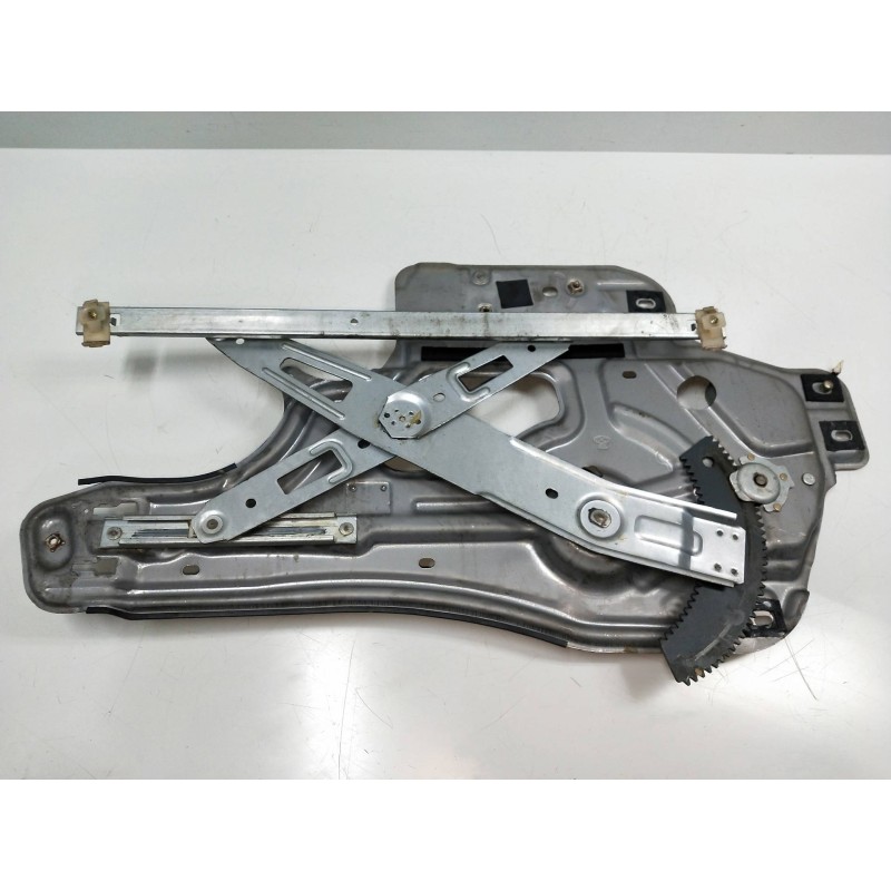 Recambio de elevalunas delantero derecho para hyundai santa fe (sm) 2.0 crdi cat referencia OEM IAM 9882026100  5P