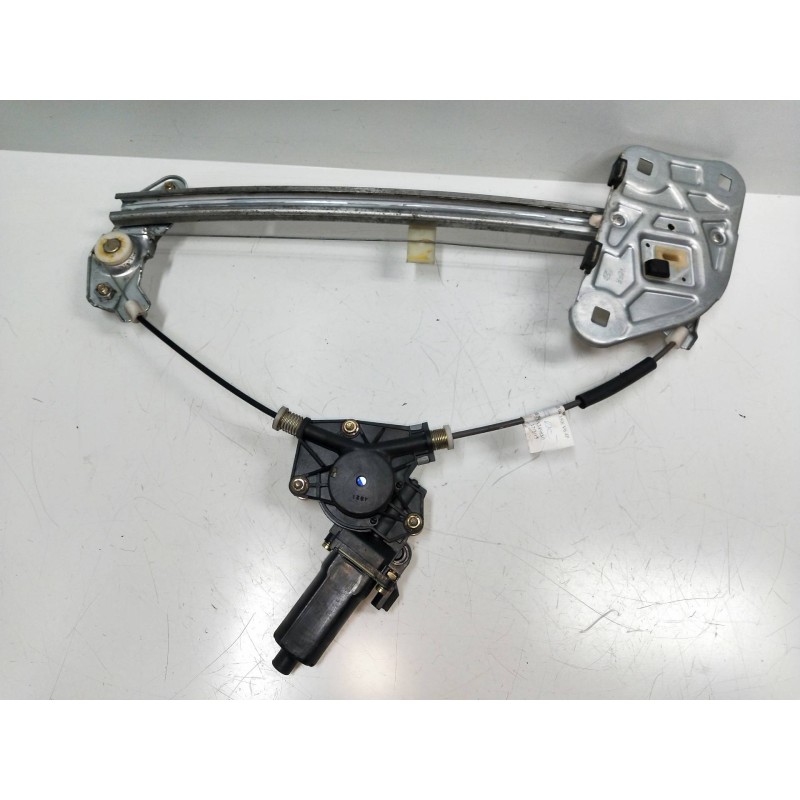 Recambio de elevalunas delantero derecho para hyundai xg 3.5 v6 gls referencia OEM IAM 8246039000  4P