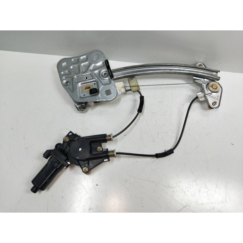 Recambio de elevalunas trasero derecho para hyundai xg 3.5 v6 gls referencia OEM IAM 8246039020  4P