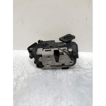 MOTOR CIERRE CENTRALIZADO TRASERO DERECHO 45380180 5TA839016Q 5P A046465