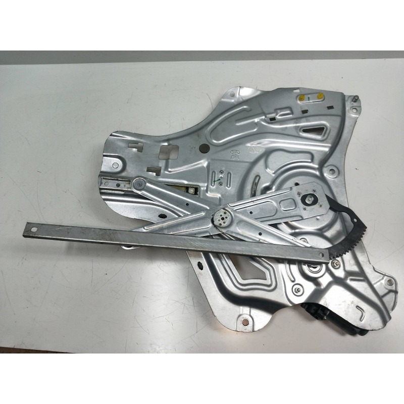 Recambio de elevalunas delantero derecho para hyundai ix35 1.7 crdi cat referencia OEM IAM 402390B  5P