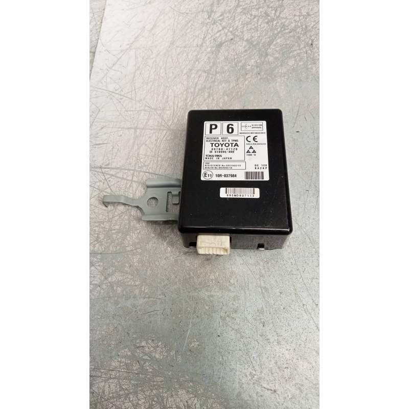 Recambio de modulo electronico para toyota prius+ advance referencia OEM IAM 897B047120 61B995000 2015
