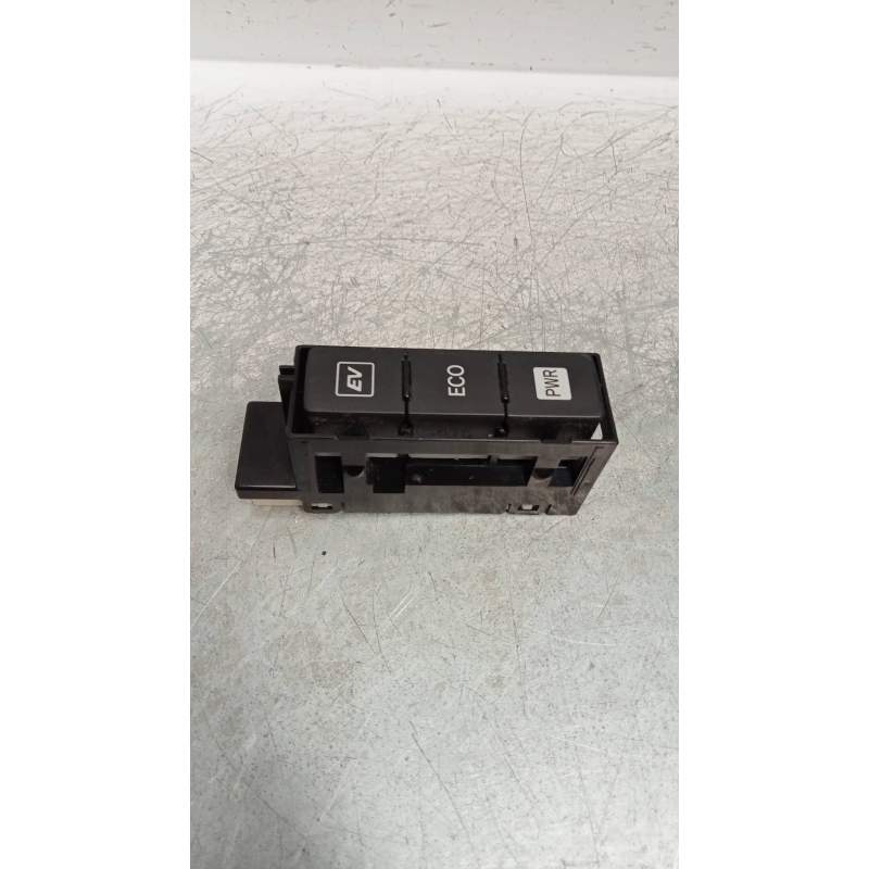 Recambio de mando multifuncion para toyota prius+ advance referencia OEM IAM   2015
