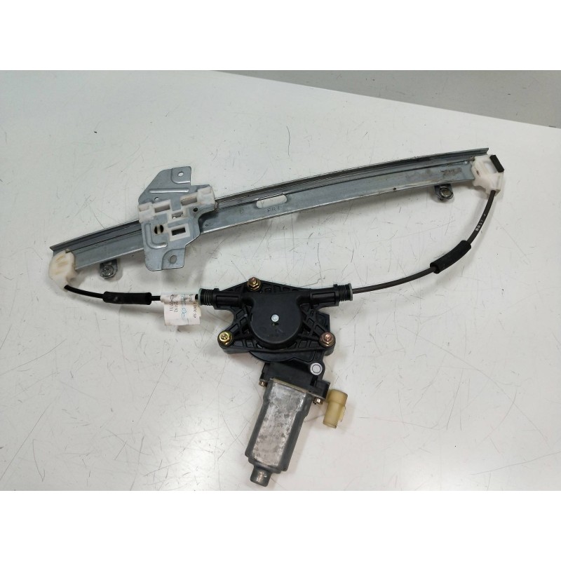 Recambio de elevalunas delantero derecho para kia rio 1.4 cat referencia OEM IAM 988201G100  5P