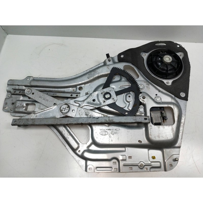 Recambio de elevalunas delantero izquierdo para kia sportage 2.0 cat referencia OEM IAM   5P