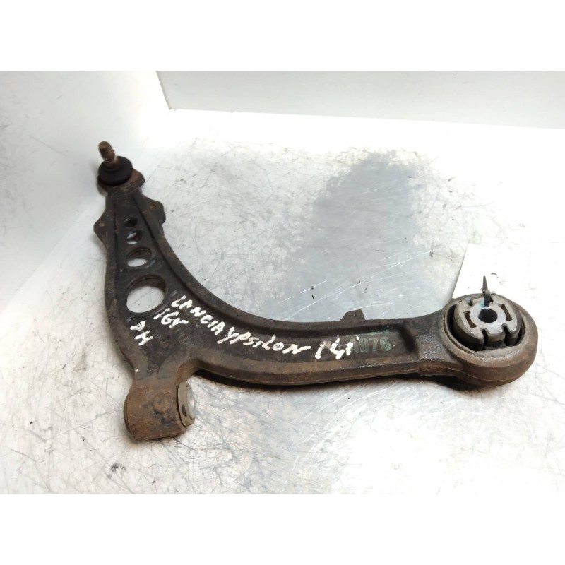 Recambio de brazo suspension inferior delantero derecho para lancia ypsilon (101) 1.4 cat referencia OEM IAM   