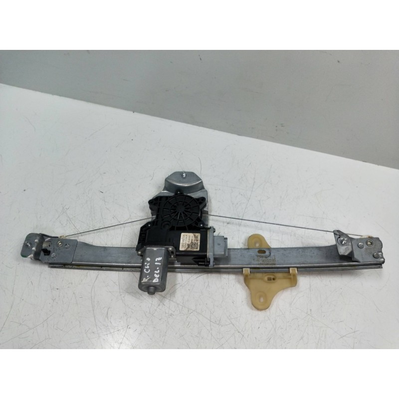 Recambio de elevalunas delantero izquierdo para renault clio iv referencia OEM IAM 128001502B 9030320C 5P