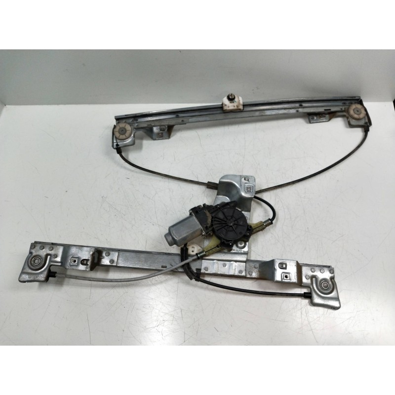 Recambio de elevalunas delantero izquierdo para renault kangoo referencia OEM IAM 402087A  5P