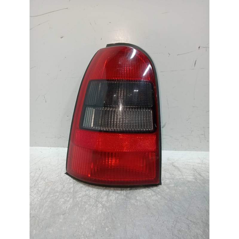 Recambio de piloto trasero izquierdo para opel vectra b caravan básico referencia OEM IAM 09153153 RANCHERA B/99