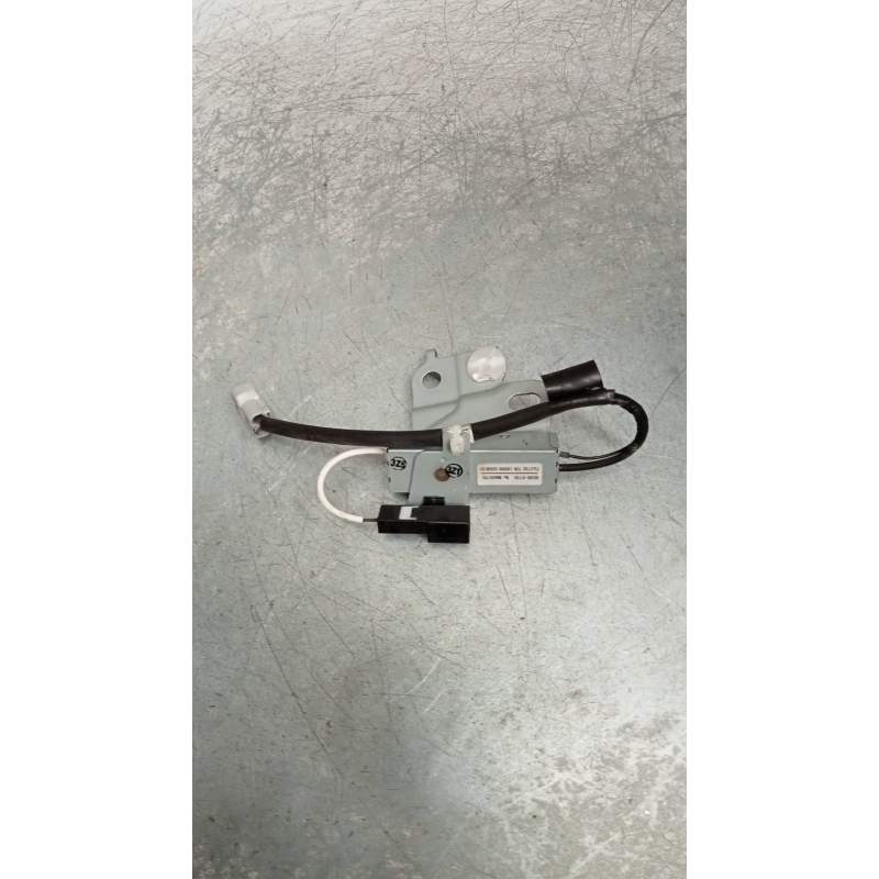 Recambio de modulo electronico para toyota prius+ advance referencia OEM IAM 8630047150  2015