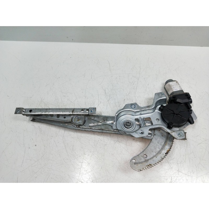 Recambio de elevalunas delantero izquierdo para mg rover mg zs zs 180 referencia OEM IAM 400675T4  3P