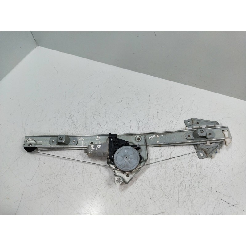 Recambio de elevalunas trasero derecho para suzuki grand vitara jb (jt) 2.0 16v cat referencia OEM IAM   5P