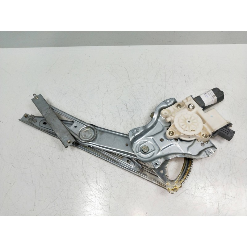 Recambio de elevalunas delantero izquierdo para toyota avensis berlina (t25) 2.0 16v cat referencia OEM IAM 6982005050  4P